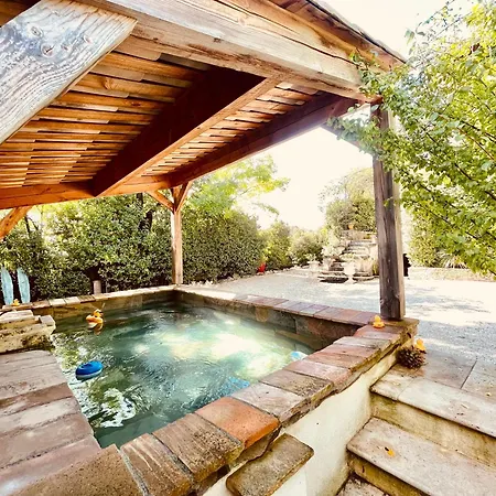 L'ecrin Nimois ニーム